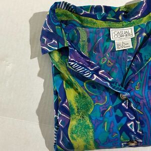 VTG Casual Corners SILK Blue and Green Stripe, Floral Button Up, sz L, Vacation